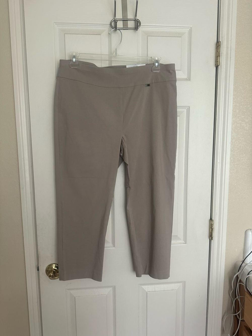 INC International Concepts Taupe Cropped Pull-On Pants